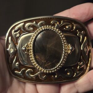 Vintage Style Belt Buckle with Ornate Design